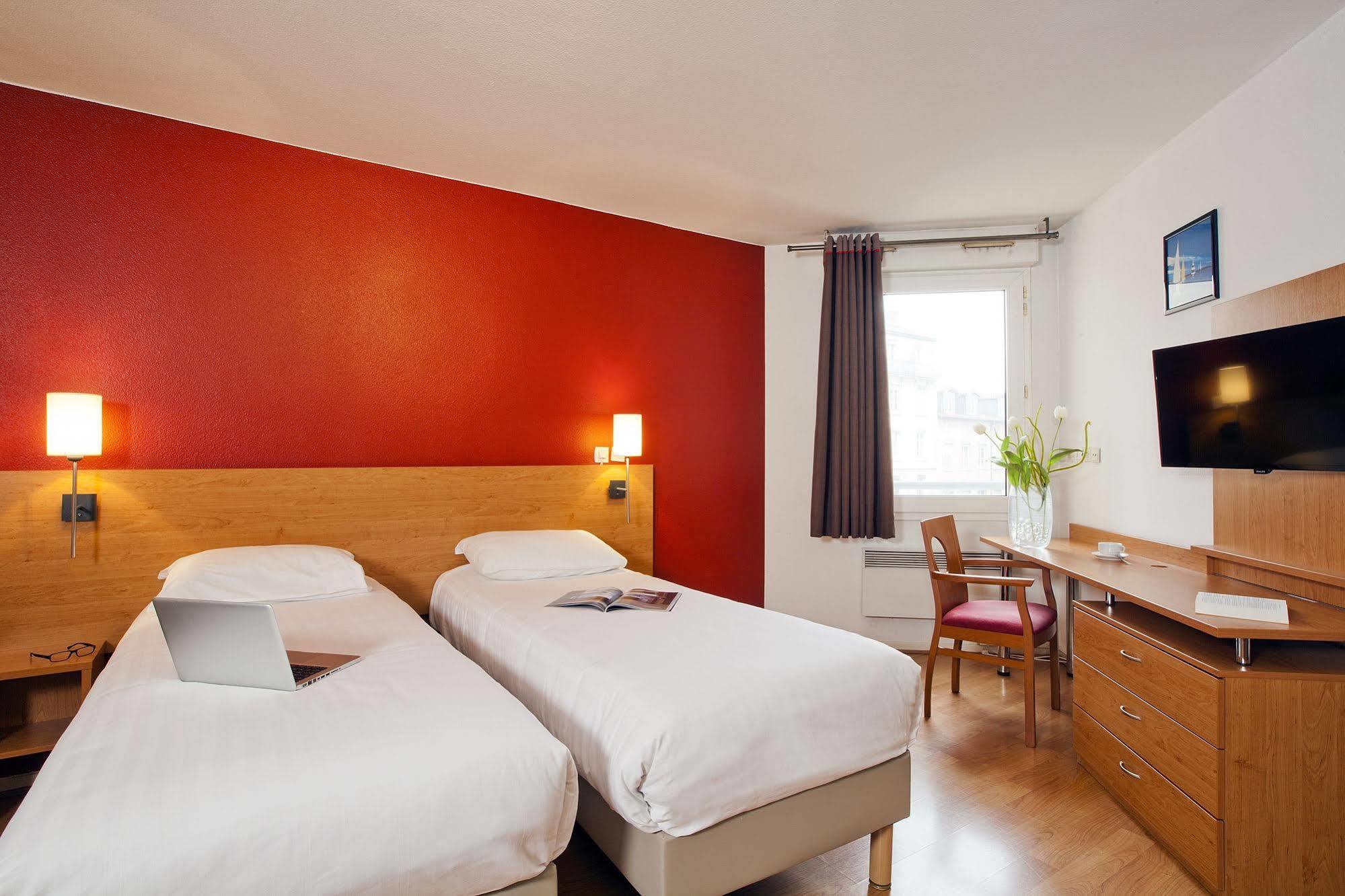 Sejours & Affaires Saint Etienne Jules Ferry Aparthotel Bagian luar foto